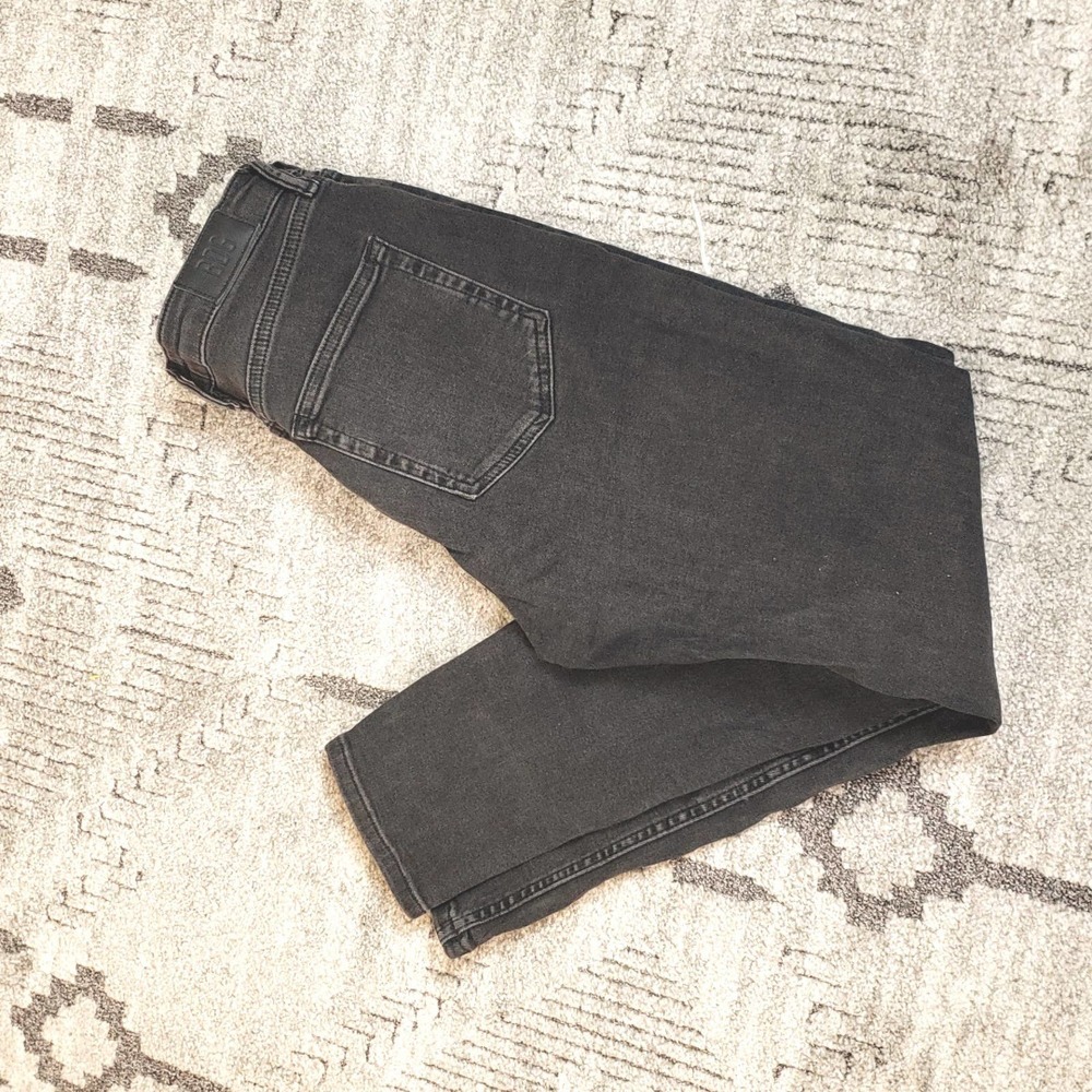BDG Pine women's  Black Skinny Jeans sz 30